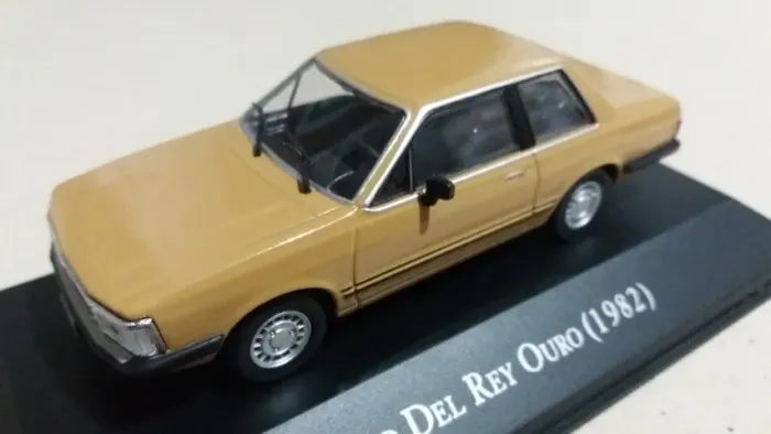 MINIATURA EM METAL - FORD DEL REY OURO 1982  
