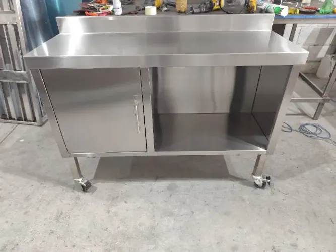 Balcão 1,20m moderno com corrediça - Design inteligente