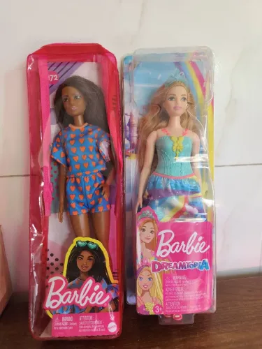 Barbie cabeça e corpo trocados