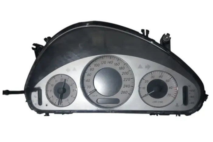 Painel de Instrumentos Mercedes E320 2004 2005 A2115409511