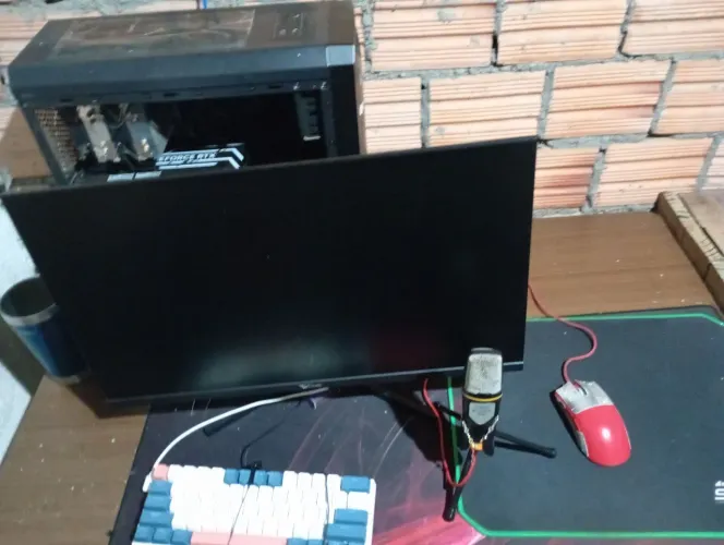 PC Ryzen 5 5600 Placa Mãe A520M Placa VD RX 580 8gb 8GB Fonte 650WV Ram 32 GB XPG