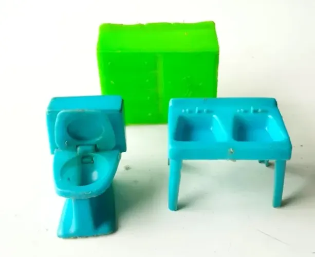 Brinquedos Vintage - Móveis de Plástico para Bonecas (3 Peças) - Marca Atma (Anos 70)