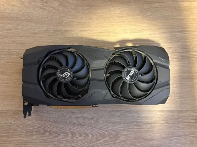 Placa de vídeo Asus Radeon RX 5500 XT 8GB GDDR6 ROG Strix 128-bit