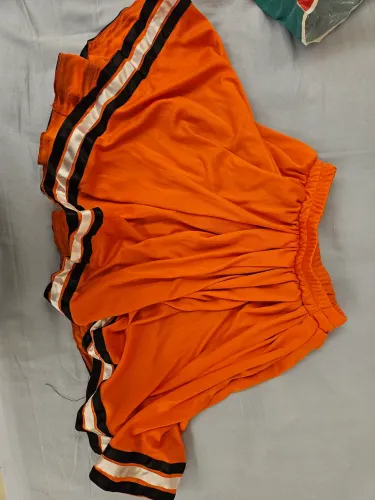 Saia líder de torcida com pompom