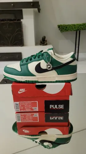 Nike Dunk Low - Numeração 39