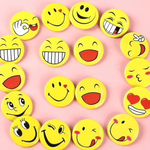 Kit 12 Botons Emoji Pin Broche de Metal