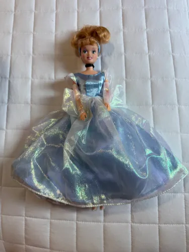 Boneca Barbie Cinderela Disney