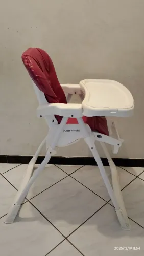 Cadeirinha de alimentação Burigotto modelo Merenda 