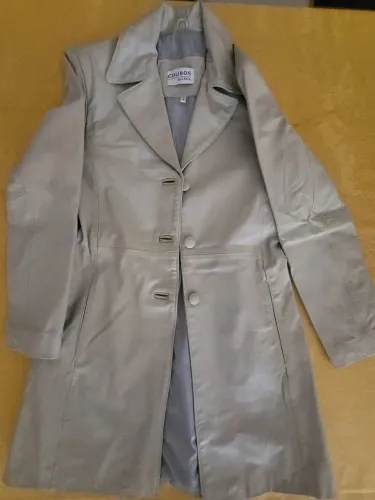 Sobretudo feminino 100% couro. COUROS DO SUL