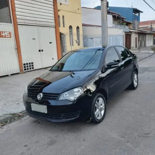 Volkswagen Polo Sedan 1.6 MI Total Flex 8V 4P 2013