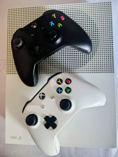 Vende-se XBOX ONE S