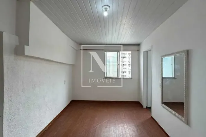 Apartamento : Padrão / Residencial / Leme