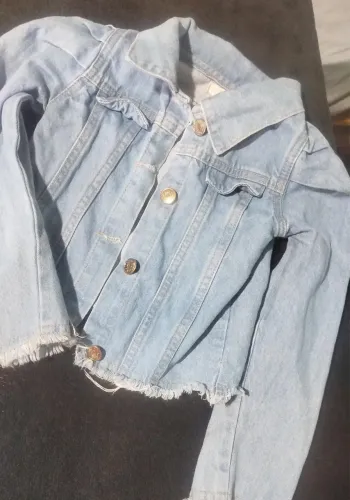 Jaqueta Jeans infantil tamanho 4