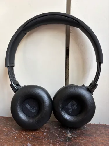 Fone JBL Tune 670NC Bluetooth | Excelente estado