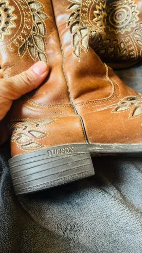 Desapego. Bota Tucson tam 38