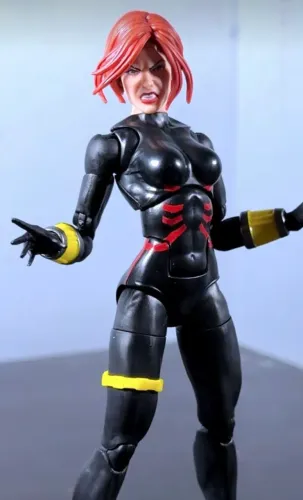 Viúva negra marvel legends