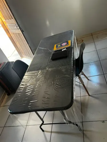 ALUGAM-SE CASAS MOBILIADAS(1 quarto) EM CONDOMÍNIO FECHADO