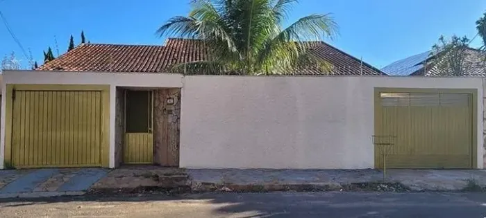 Casa Térrea C/ 4 Quartos Sendo 1 Suíte - B. Giocondo Orsi