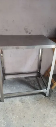 Mesa inox tamanho médio