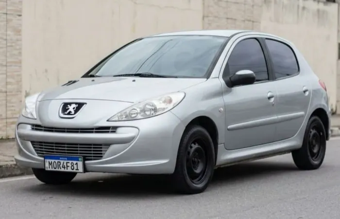Peugeot 207 XR 1.4 Flex 8V 3P 2012
