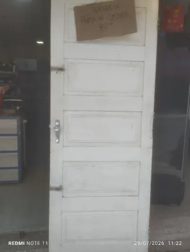 Porta madeira maciça