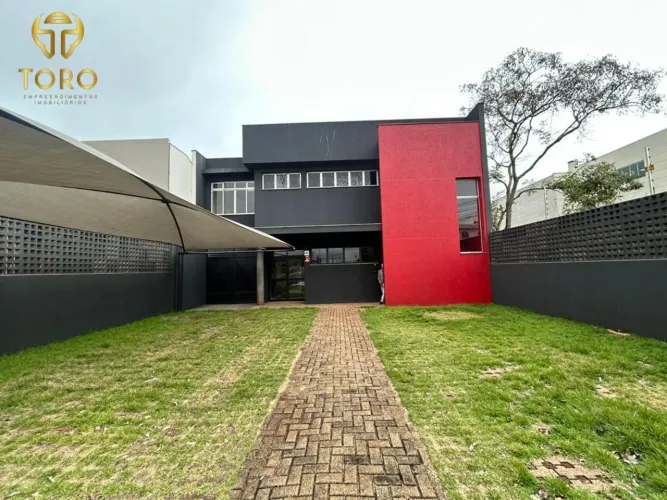 Aluga-se Barracão comercial na Av. Nildo Ribeiro da Rocha, 1295 em Maringá PR.