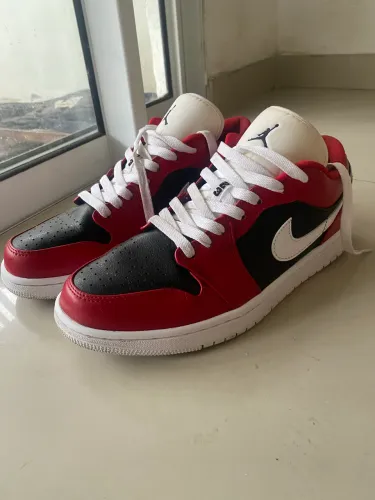 Tênis Air Jordan Low