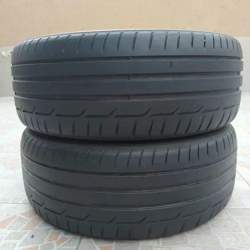 02 pneus 205/45/17 Dunlop sport