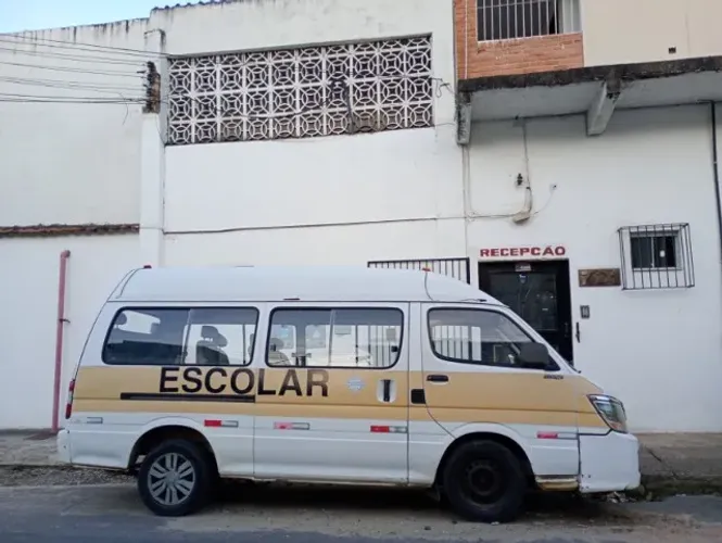 Jinbei Topic Escolar SL 2.2 8V/ 2.0 16V 4P 2014