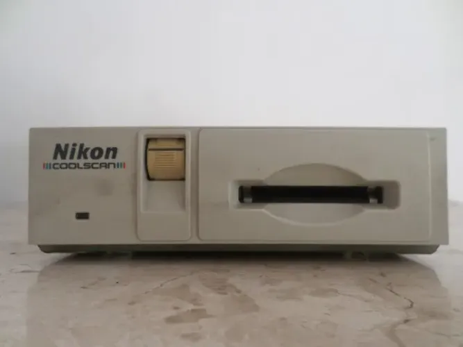 Nikon LS10E p/ Colecionadores