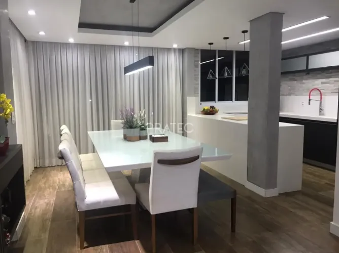 Casa à venda no Condominio Residencial Villa La Luna em Campinas - SP.