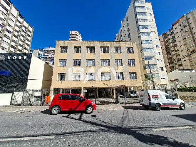 Excelente Apartamento 2 dormitório(s) em Centro - Florianópolis