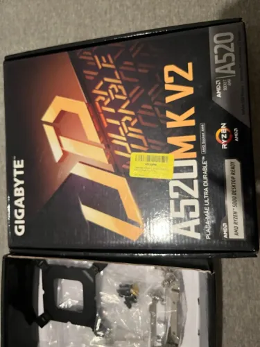 VENDO PLACA MAE LACRADA A520 E AIR COOLER JUNTO