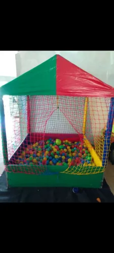 Vendo piscina de bolinhas