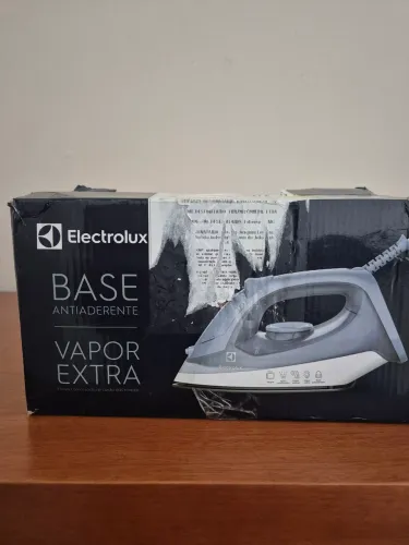 FERRO A VAPOR ELETROLUX
