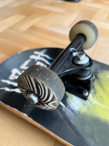 Skate Urgh Completo - Ótimo Estado