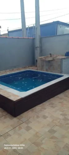 Casa ´venda com piscina lado praia aceita carro na entrada!