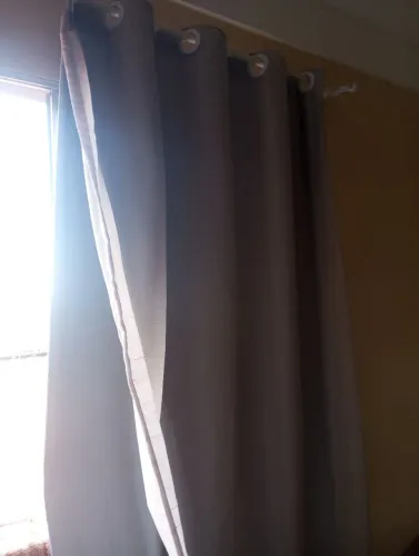 Conjunto de cortinas blackout. (2 corinhas com dupla camada).