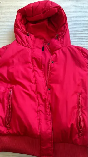 Jaqueta Acolchoada Armani Exchange com Capuz