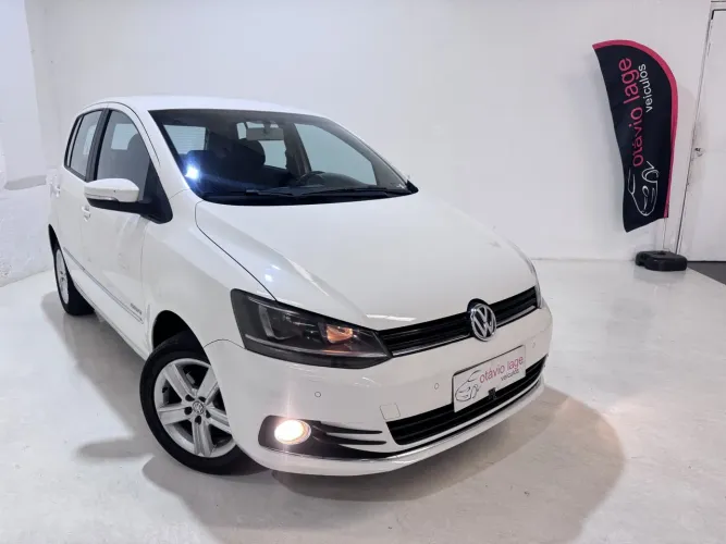 Volkswagen Fox 1.6 MSI Highline 16V Flex 4P Manual. 2016