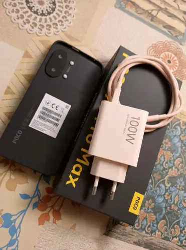 POCO X8 PRO MAX DE 256GB COM CAIXA E TODOS OS ACESSÓRIOS 