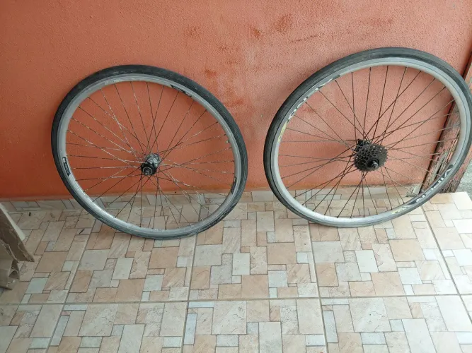 Par de rodas aro 27