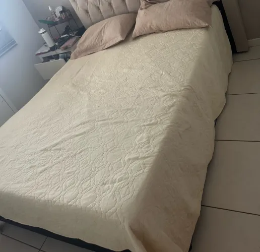 Cama box com baú