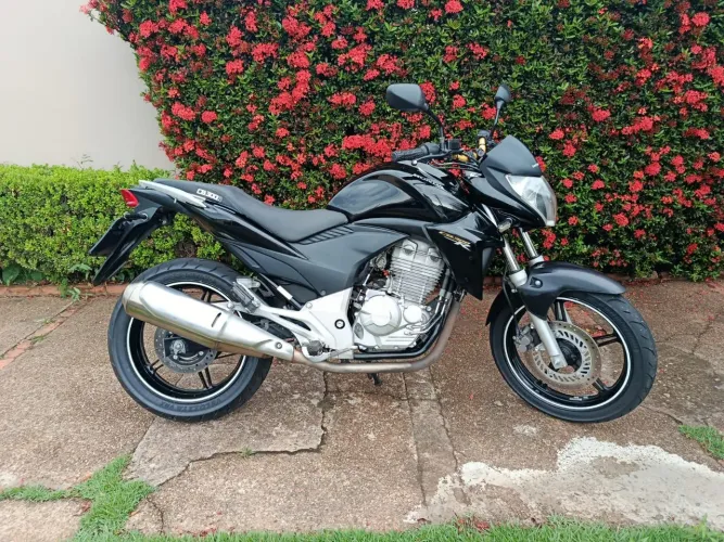 CB 300 R - 2014