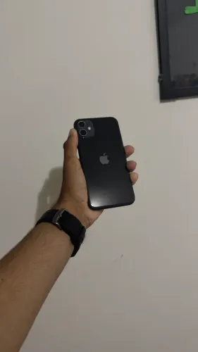 iPhone 11 128gb 70% bat reiniciando