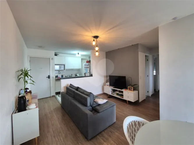 Apartamento à venda com 3 quartos, sendo 1 suíte, no condomínio Club Life Morumbi - 3ª Fas