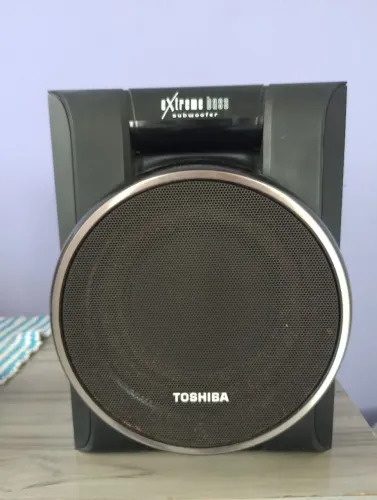 E XTREME BASS SUBOOFER TOSHIBA