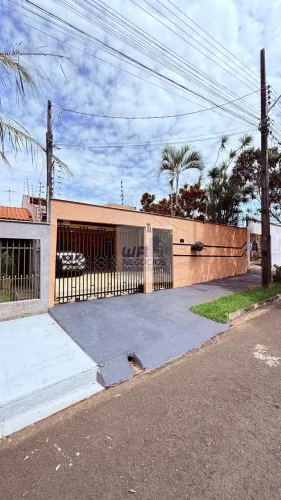 Casa a venda região Leste de Londrina