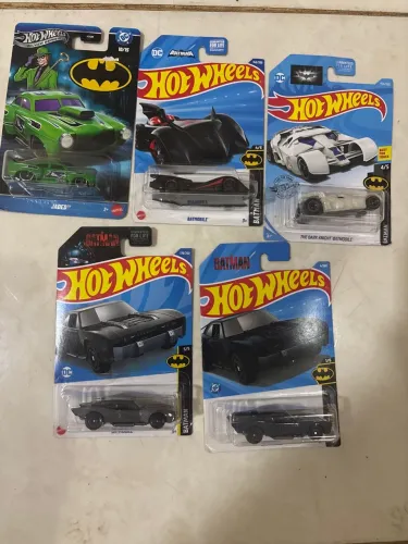 Lote 5 Hot Wheels Batman