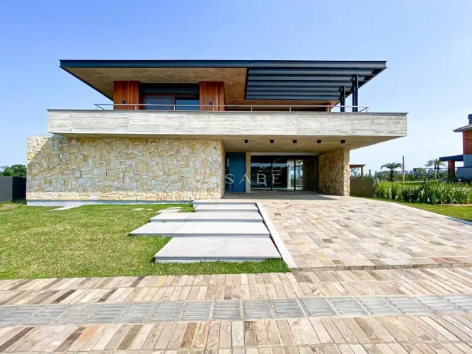 Uma obra-prima da arquitetura no condomínio Prado Los Álamos em Gravataí